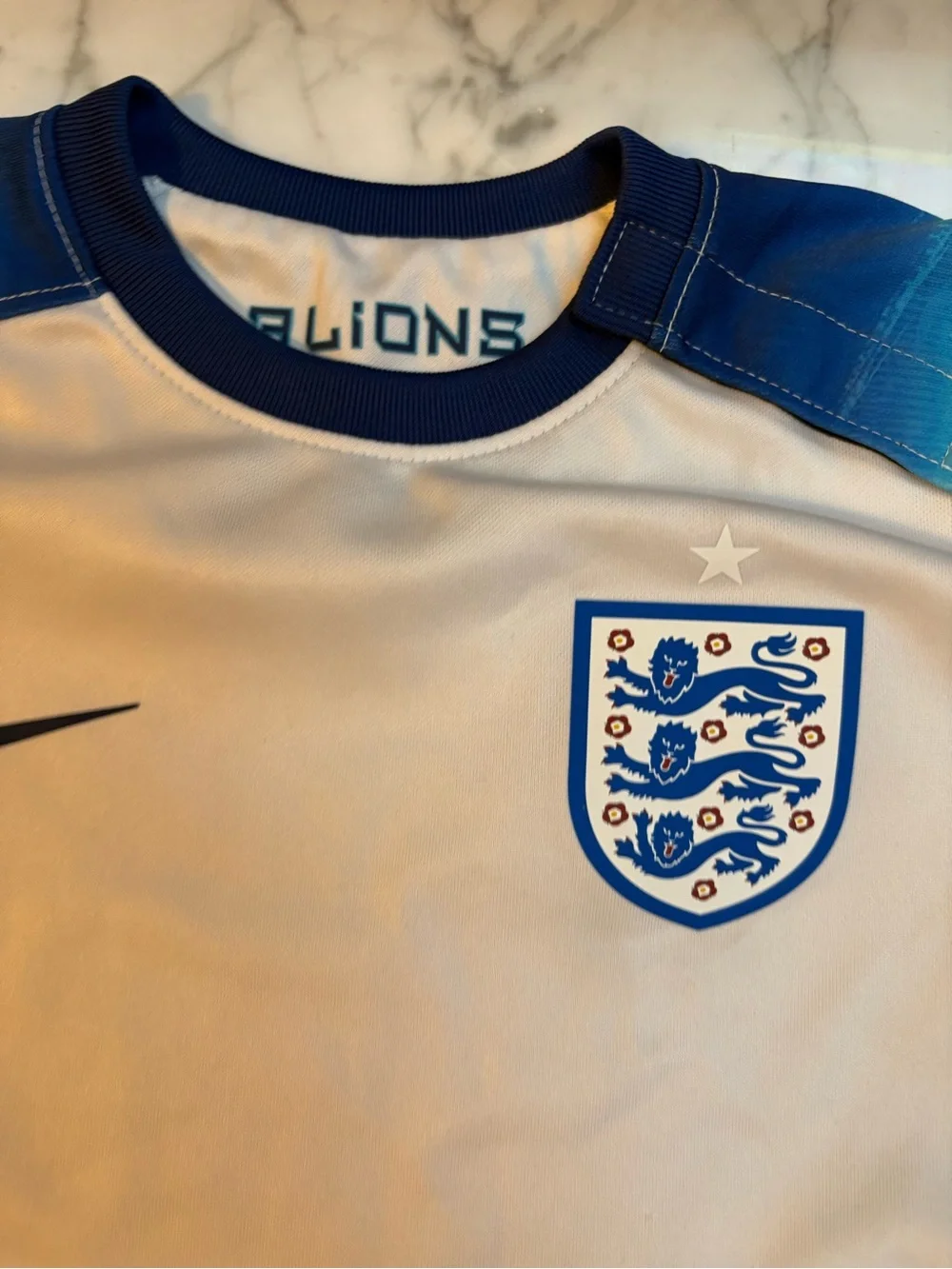 Nike Kids England Football Tee & Shorts Set - White & Blue 9-12 m